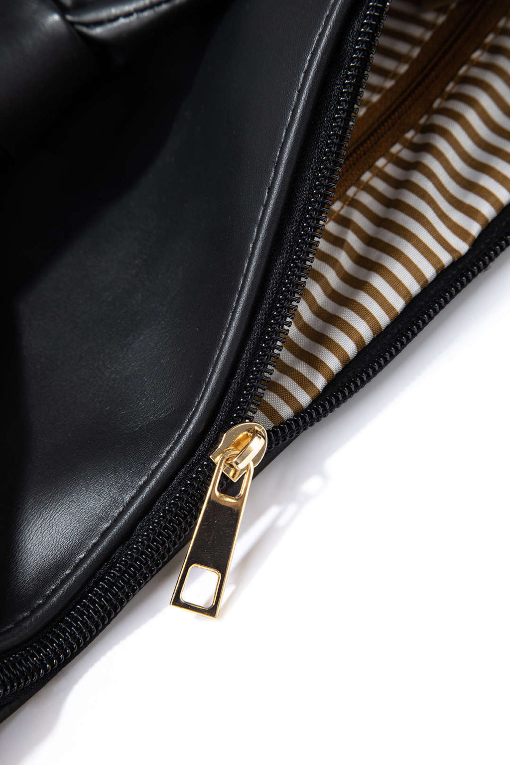 Loca Fiyonklu Çanta