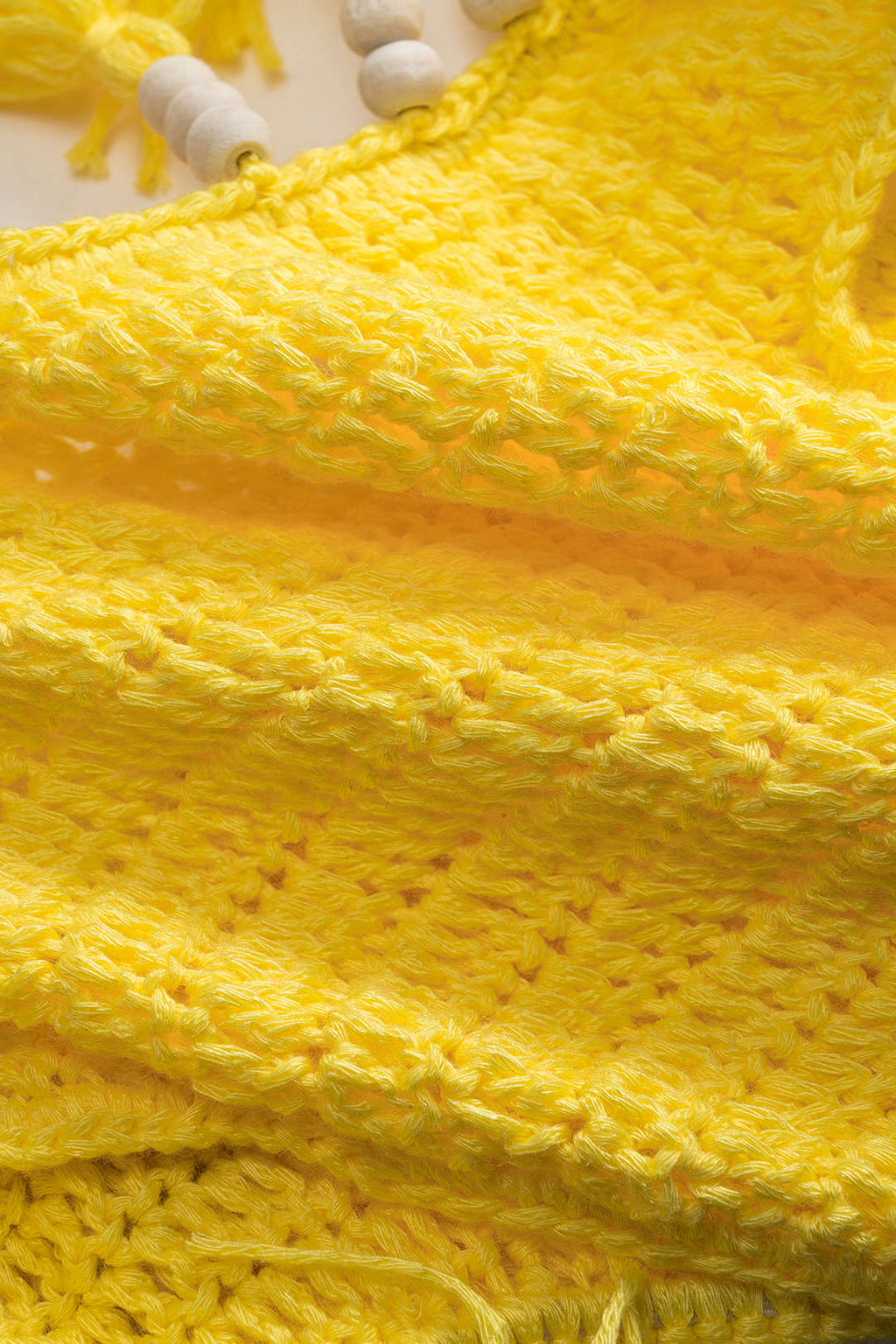 Sırt Açık Tüy ve Boncuk Detaylı Bikini Takımı