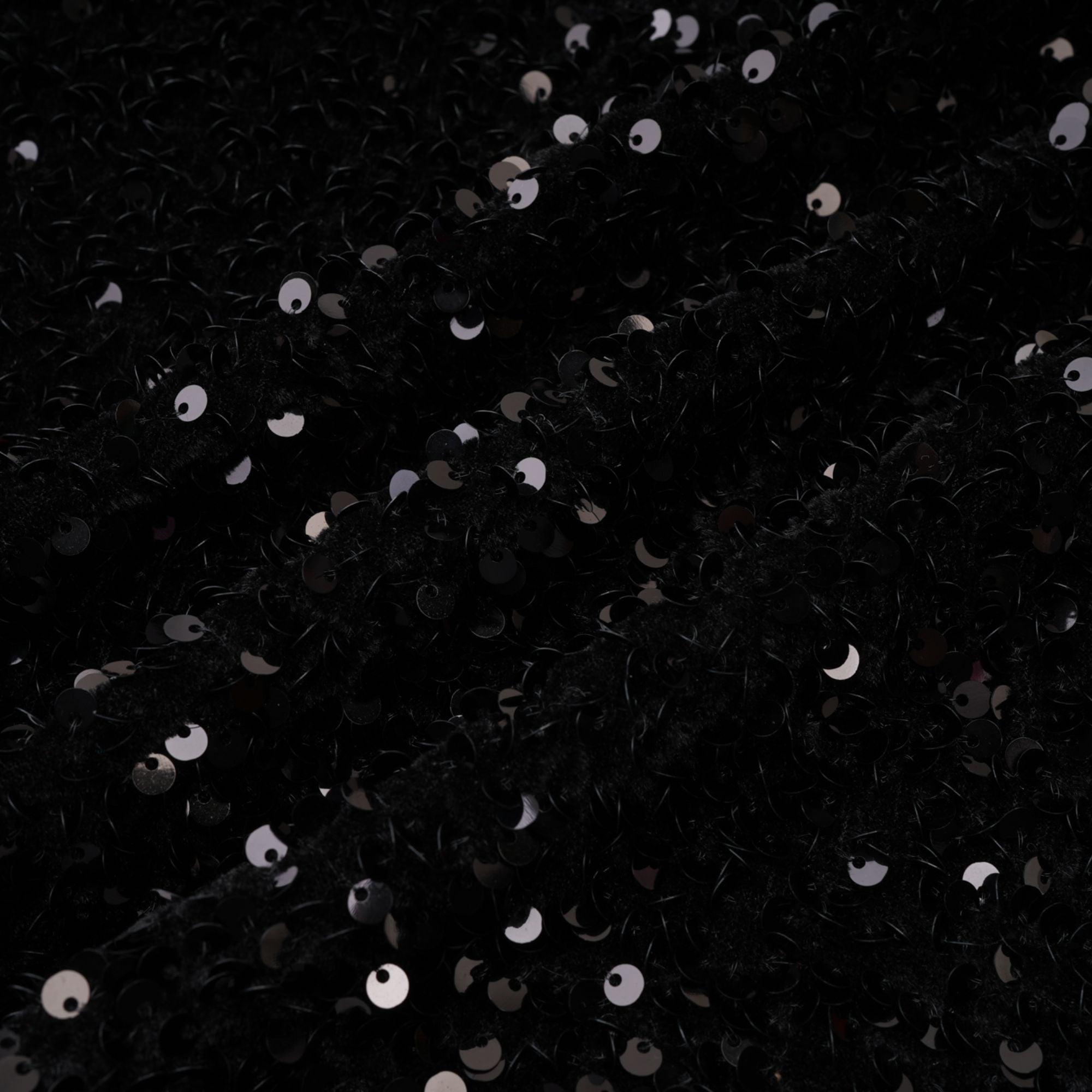 Mercédès süslemeli mini elbise