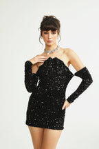 Mercédès süslemeli mini elbise