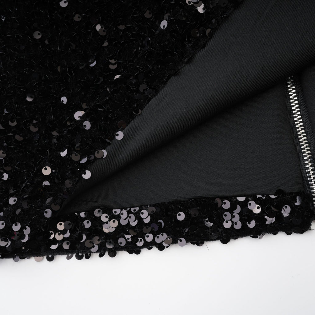 Mercédès süslemeli mini elbise