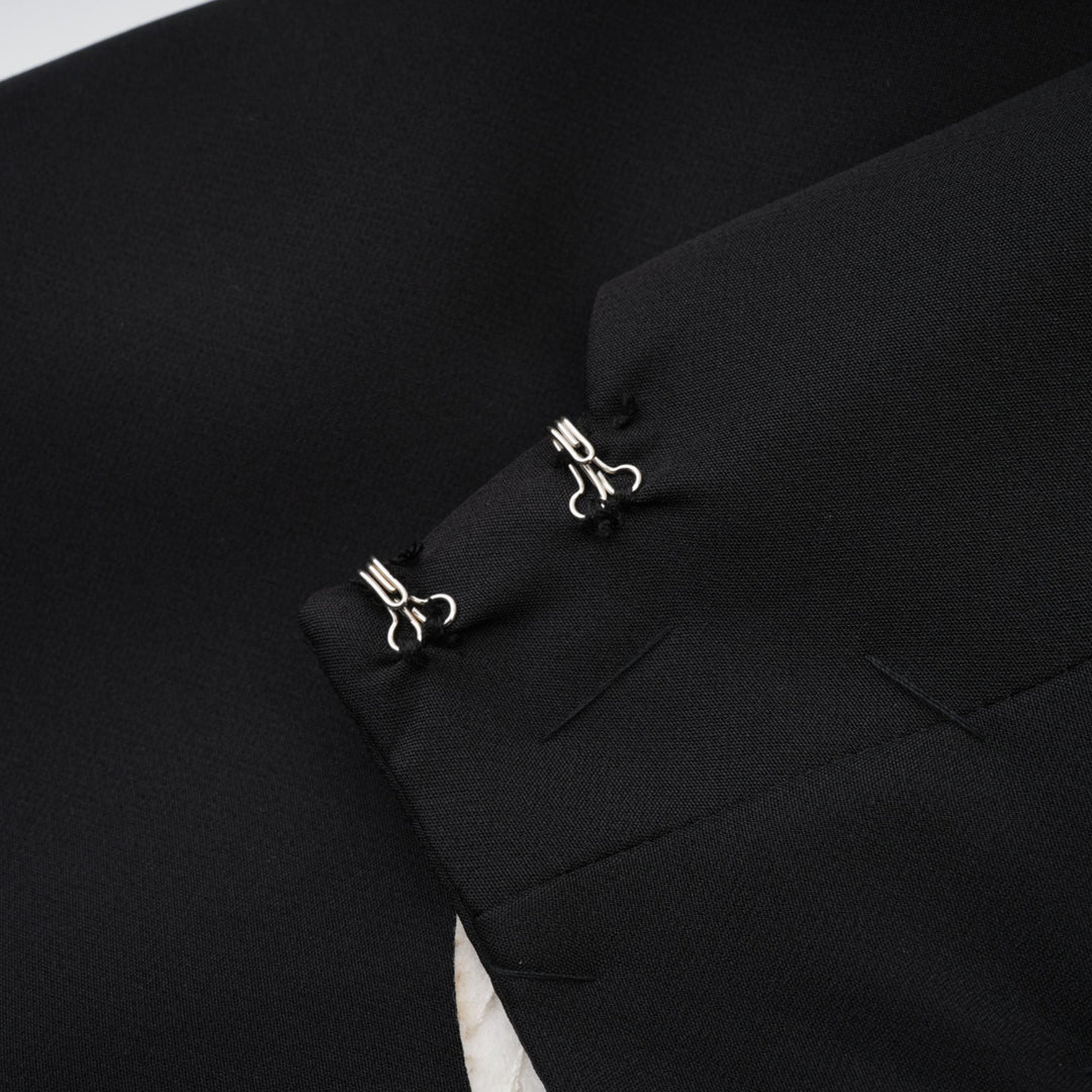 Roxane kristal süslemeli ceket ve etek takımı