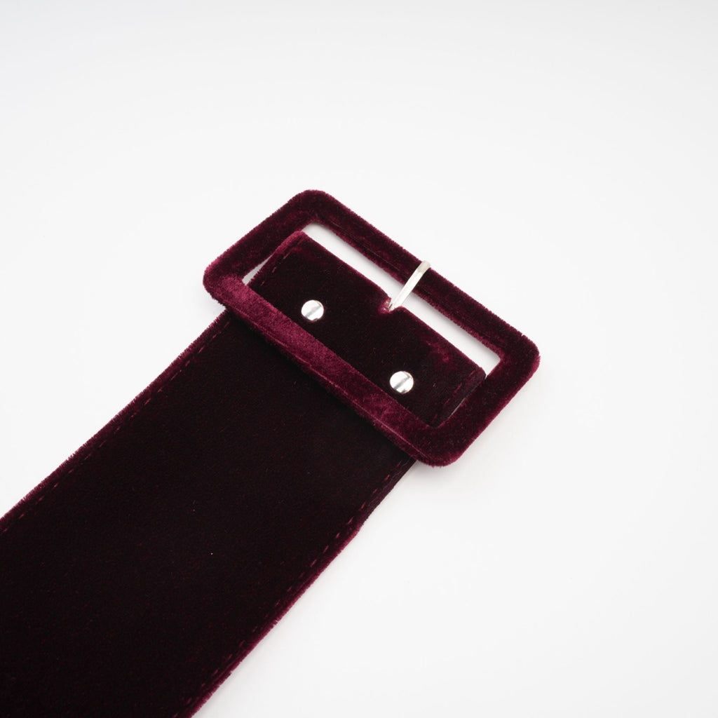 Tovelina kadife mini elbise